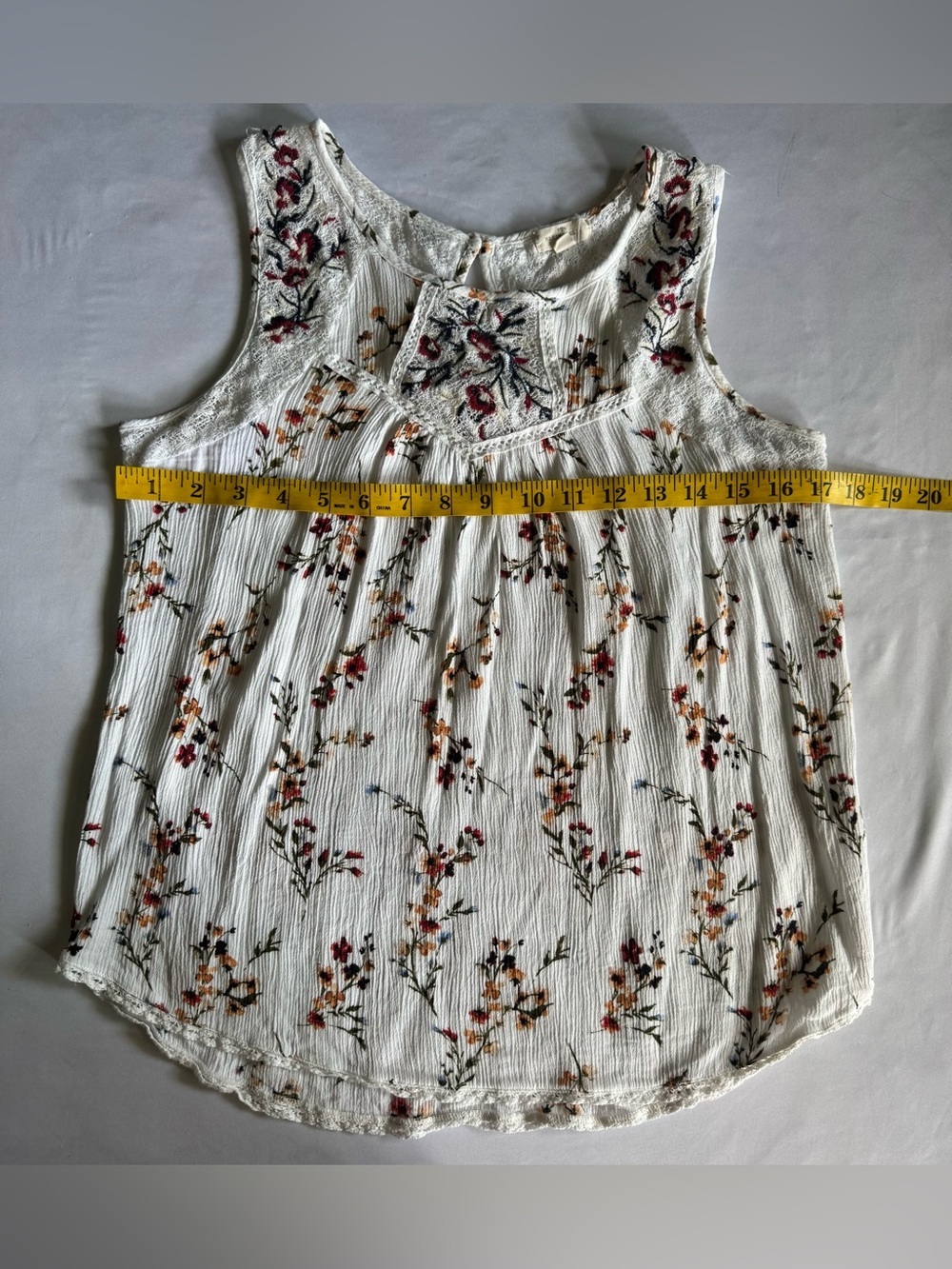 Mason & Belle Floral Embroidered Lace Tank Top White Boho Medium - Picture 7 of 9